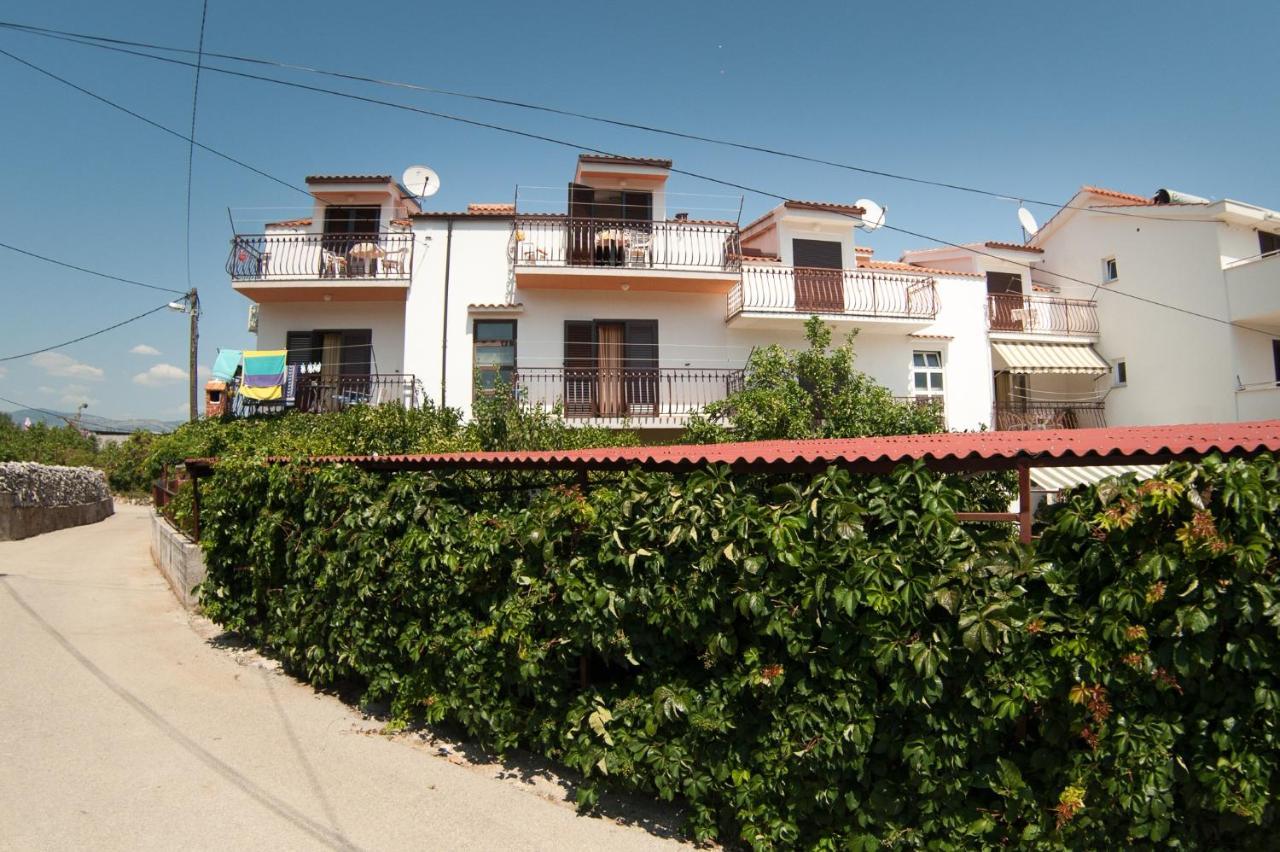 Apartments By The Sea Slatine, Ciovo - 12176 Eksteriør bilde