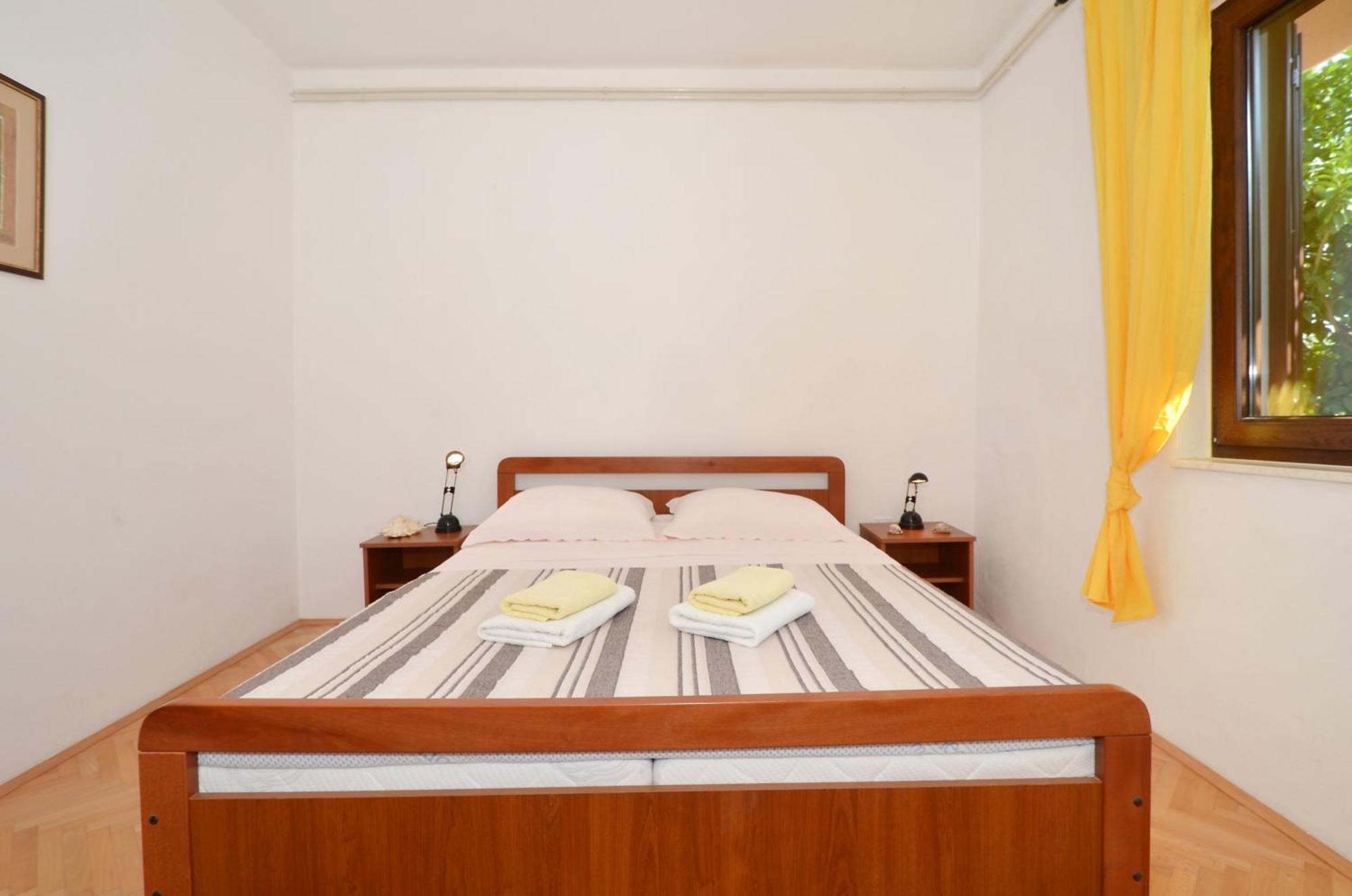 Apartments By The Sea Slatine, Ciovo - 12176 Rom bilde